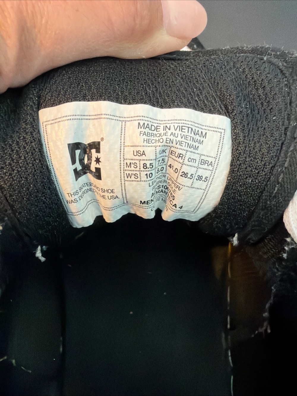 DC mens Black & White Low-Top Skate Shoes - Picture 8 of 8
